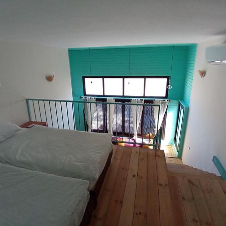 Turquoise Nablus Quarto foto