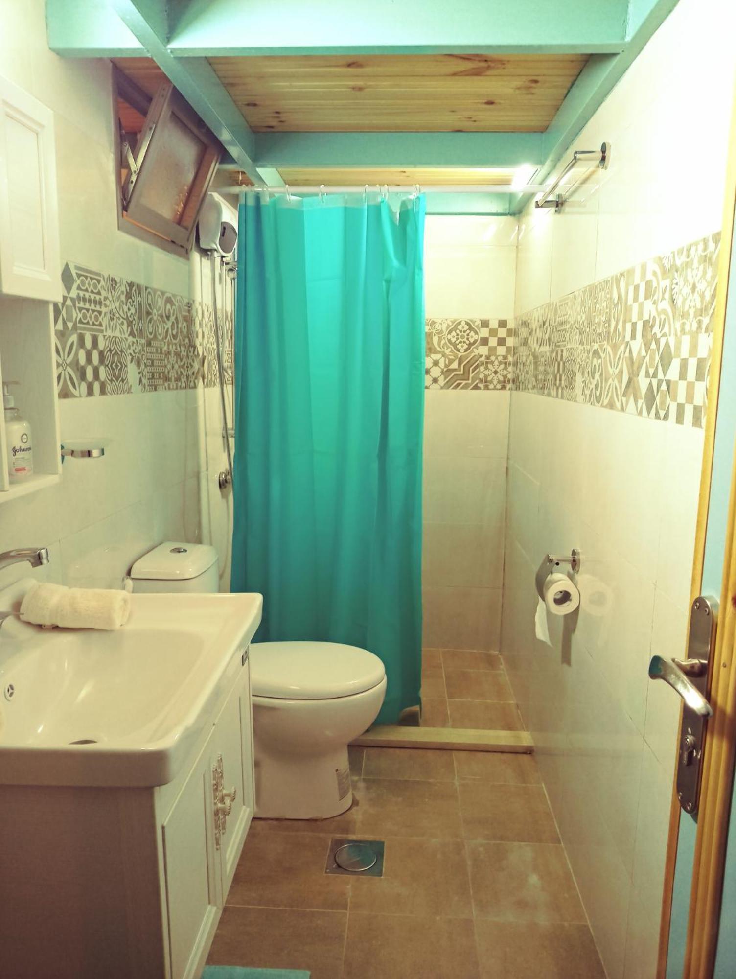 Turquoise Nablus Quarto foto